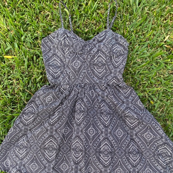 Grey Patterned Mini Dress - Picture 2 of 4